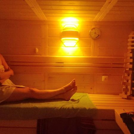 Gemuetliche Gaestezimmer In Einem Neu Sanierten Fachwerkhaus Sachsenheim Εξωτερικό φωτογραφία