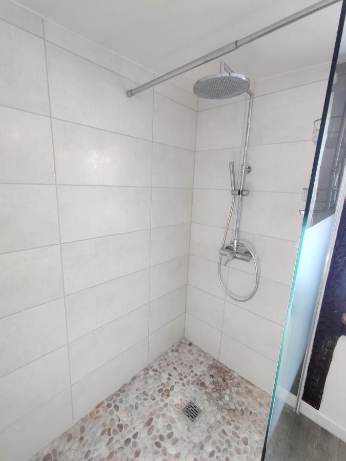 Gemuetliche Gaestezimmer In Einem Neu Sanierten Fachwerkhaus Sachsenheim Εξωτερικό φωτογραφία