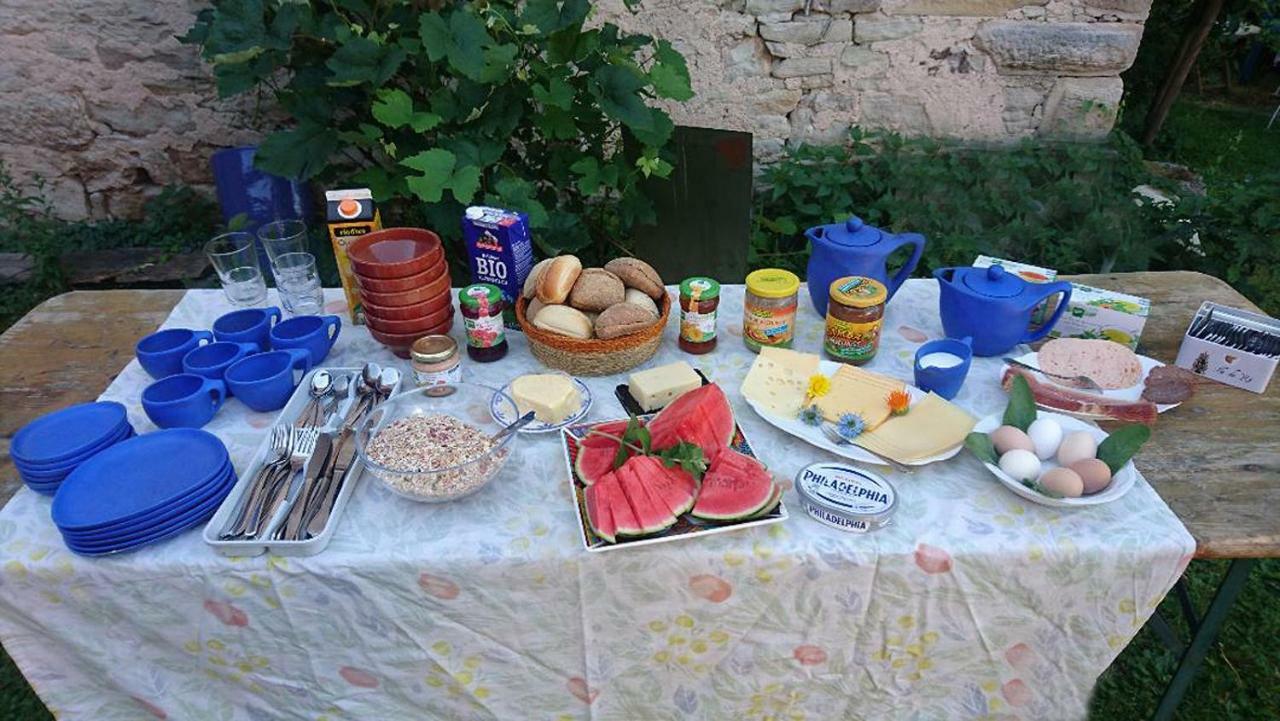 Gemuetliche Gaestezimmer In Einem Neu Sanierten Fachwerkhaus Sachsenheim Εξωτερικό φωτογραφία